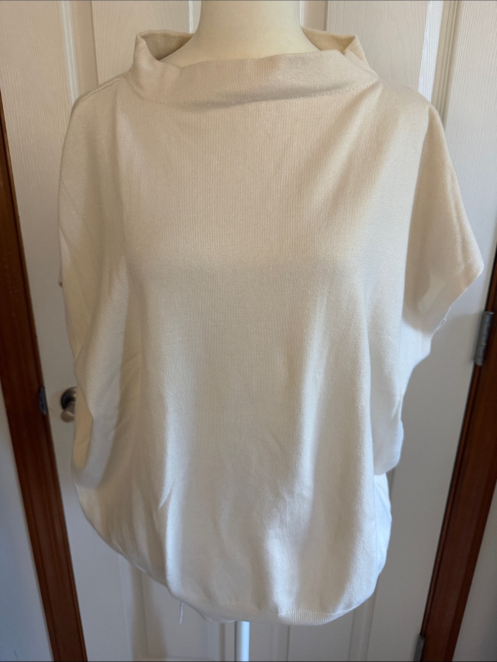 Ann Taylor Cream Boatneck Dolman Sleeve Top